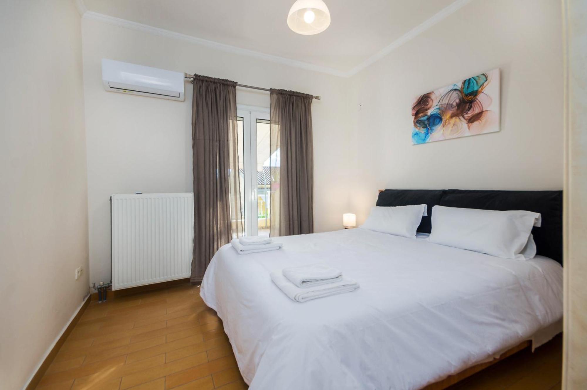 Appartement διωροφη μεζονετα-2km απο το κεντρο-iliana House *